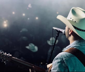 Lalo Ayala, compositor, popteño, rockteño, regional mexicano, grupo firme, grupo frontera