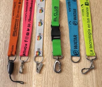 cintas lanyards con distintas sujeciones