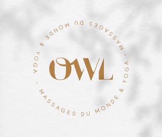 logo macaron Owl massages du monde et yoga