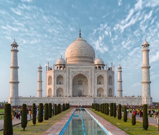 Taj mahal best tourist place in India 7 monument