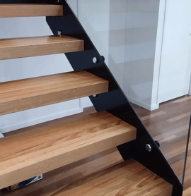 Timber treads on steel stringer