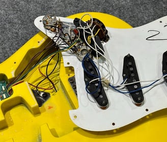 Fender Stratocaster wiring quackery