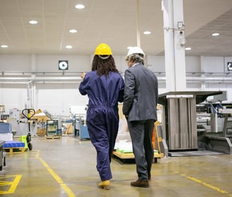 Visita fabrica ingenieros y operarios