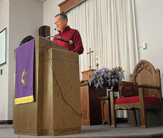 Pastor Tracy Smith delivers Sunday's sermon at the Moran UMC