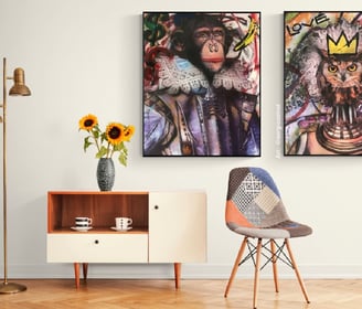 Arte pop de animais com traços marcantes e cores vivas.