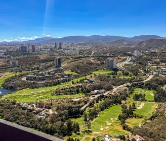 Vista panorámica del campo de golf de Bosque Real desde Core 31 Bosque Real
