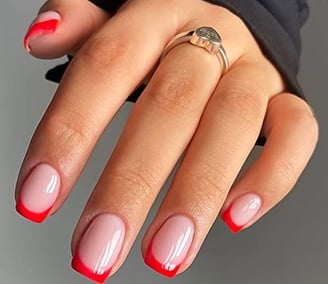 Uñas francesas en rojo