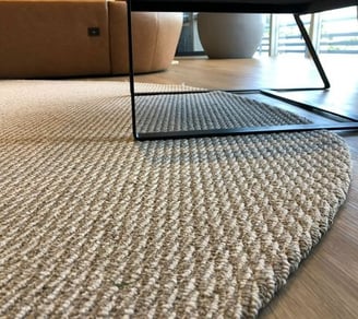 Tapete sob medida em boucle Sisal sintético