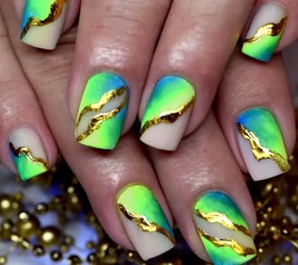 Uñas neón con espacio negativo