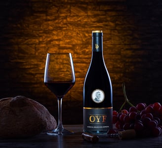 Fotografia de producto para la bodega de vinos OYF en la Rioja