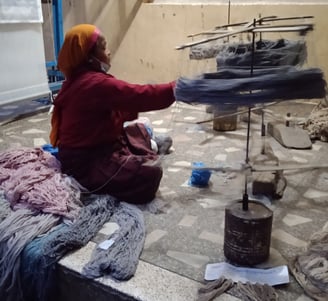 Handmade Carpets: Custom Nepalese & Tibetan Premium Rugs