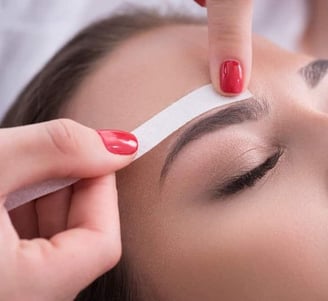 !OFERTA EXCLUSIVA! Lash Lifting Botox + Diseño y Depilación de Cejas en Marilyn Studio