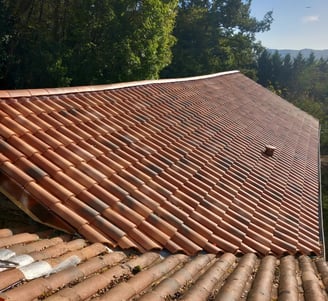 Charpente bois, zinguerie, rénovation de toiture à Comminges