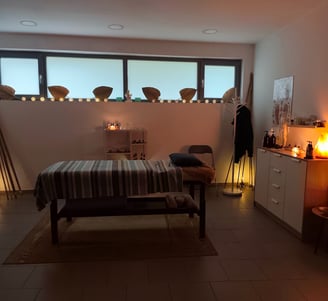 Massage table in Goldmann Studio