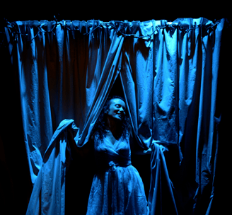 Charlotte Boimare, Magali Solgnat. "Touche-moi" m.e.s Philippe Beheydt