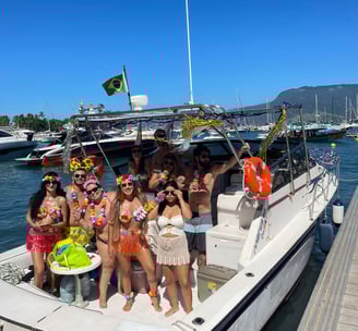 Confraternizações, despedida de solteiro, aniversários, formaturas, eventos especiais, premiações