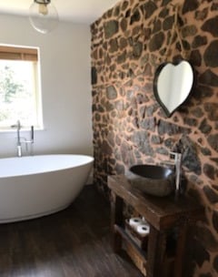 Beautiful malveen stone lime pointed bathroom