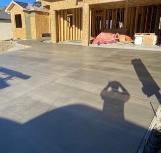 concrete driveway in lakewood, co