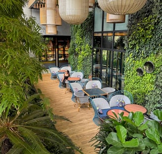 artyzen-singapore-outdoor-seating