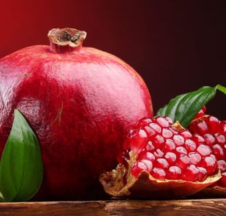 Fresh Indian pomegranates for global distribution