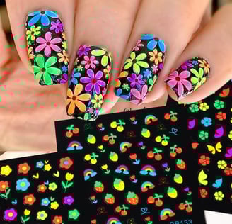 Uñas de flores neón