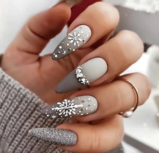 Uñas con diseños festivos