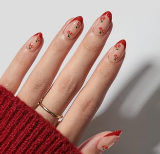 Uñas rojas con cerezas