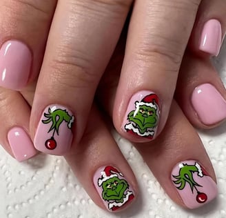 Uñas navideñas con diseño de grinch