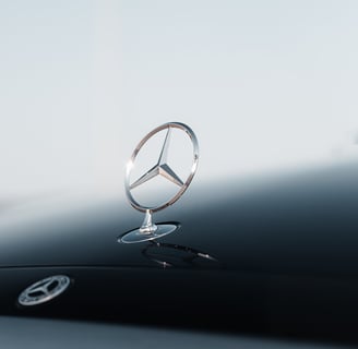 a mercedes benz star emblem