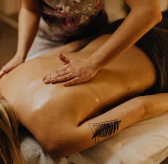 entspannende Massage mit aroma öl