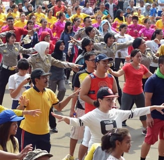 Evento público ao ar livre na Indonésia