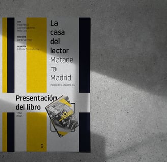 Material promocional diseñado por EDITORIAL CONTRAFORMA para la presentación de un libro
