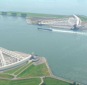 ROTTERDAM - Maeslant barrier -sistema de barragens
