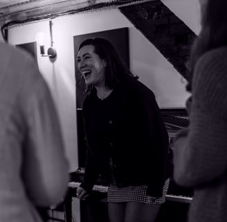 lo barnes vocal coaching at the singing club, margate. photo by ryan hayes-herbert, 2025.