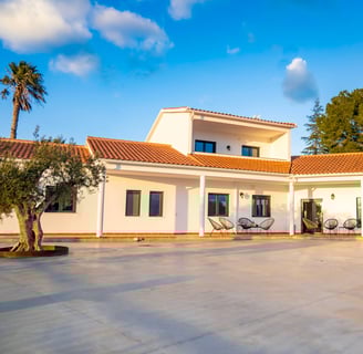 Casa rural hasta 11 personas. Finca alojamiento hasta 35 personas
