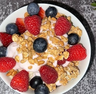 Greek Yogurt with Berries and Honey