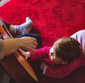 chansons et lectures pour nourrir le langage de bébé