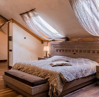 Bed in Luxury Bedroom by Алан Албегов from Pexels