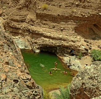 Wadi Shawka Pool