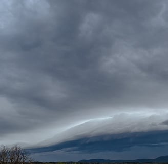 Arcus sur les Cévènnes. 1er avril 2024