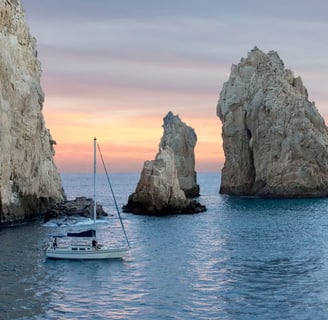 Atardecer en velero en Los Cabos