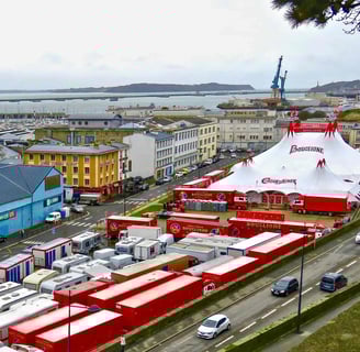 Vue du Cirque d'Hiver Bouglione depuis le Cours Dajot à Brest