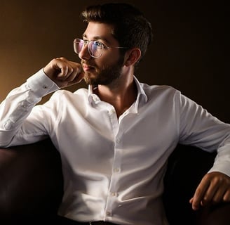 Portrét fotografa Tomáša Topoľančina – profesionálny fotograf Michalovce.