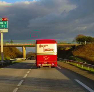 en route pour Lorient avec les convois du Cirque d'hiVer Bouglione et Joël Rehde en 2016