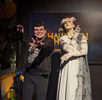 Caddy and the Bride of Frankenstein at Halloween Horror Nights