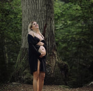 nėščiosios fotosesija miške