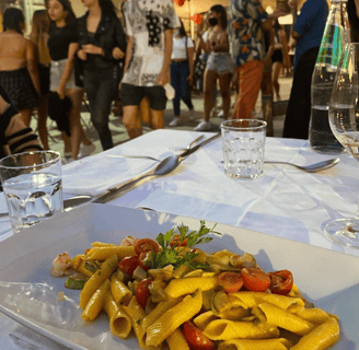 garganelli con gamberi e zucchine