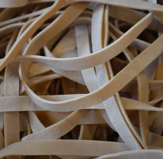 Rongzhiyue: Pile of rubber bands