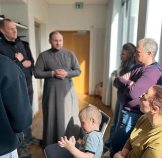 Спілкування після богослужіння в неділю