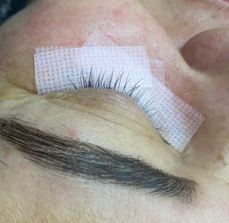 Pestañas maltratadas - Amy Ortiz Lash Artist